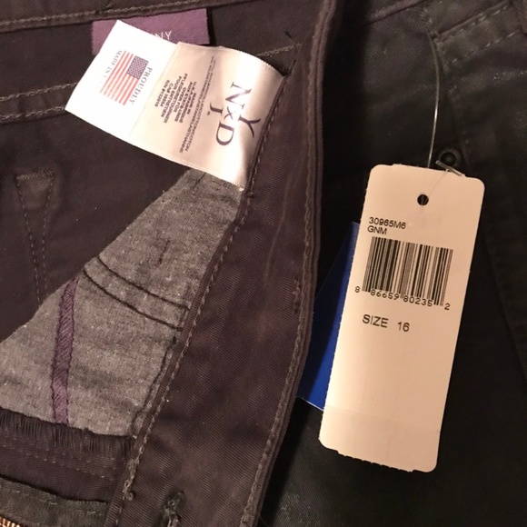 NYDJ Black/Purple Animal Print Skinny Jeans NWT - Picture 2 of 7